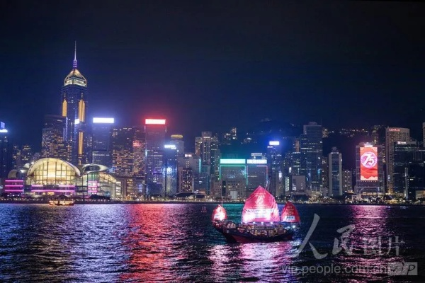 香港最准最新免费资料|城市探秘发现隐秘美景_红单版1.302